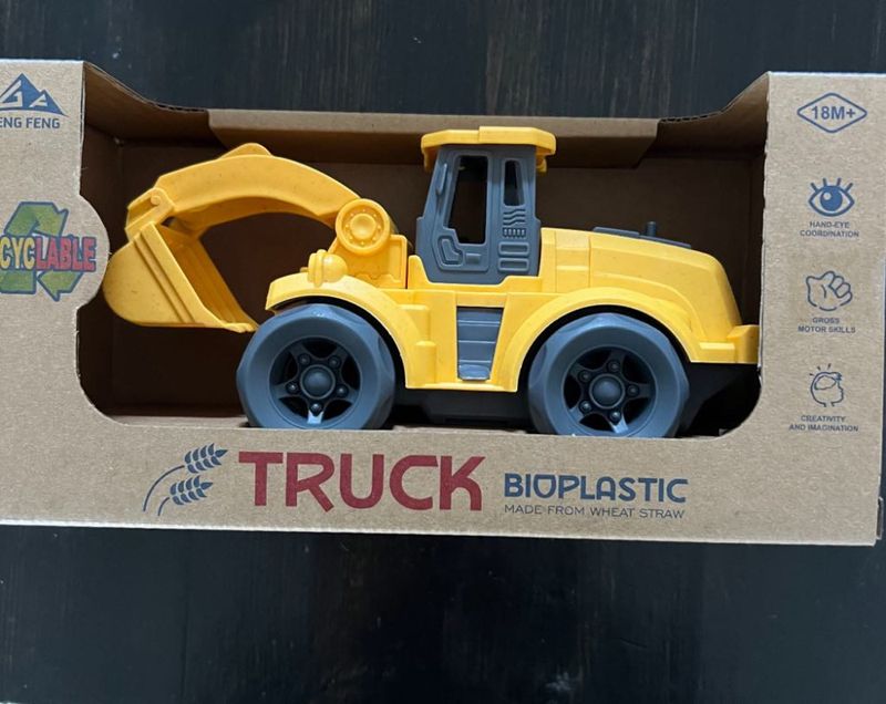 Bioplastic Gravemaskin - Miljøvennlig Lekebil i Hvetestrå