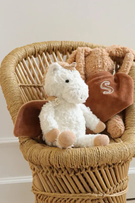 Sleeping Hero Kosebamse med Kappe i Naturmaterialer - Enhjørning 24 cm.